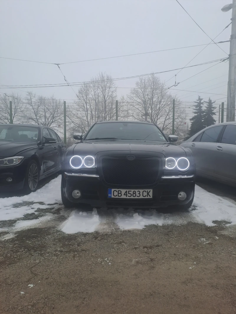 Chrysler 300c Комби, снимка 1 - Автомобили и джипове - 48739669