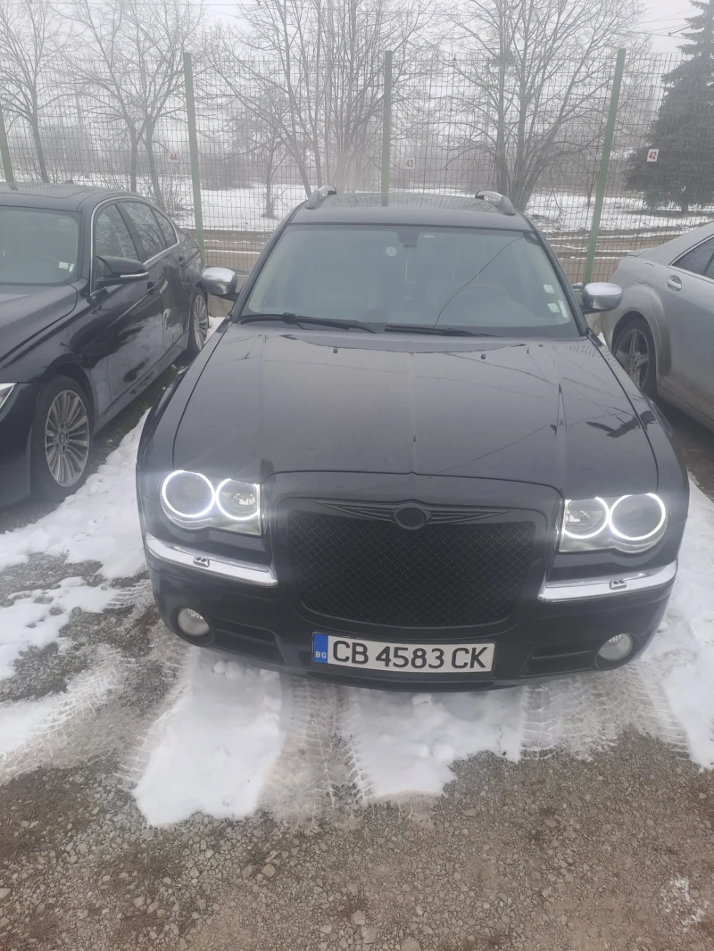 Chrysler 300c Комби, снимка 17 - Автомобили и джипове - 48739669