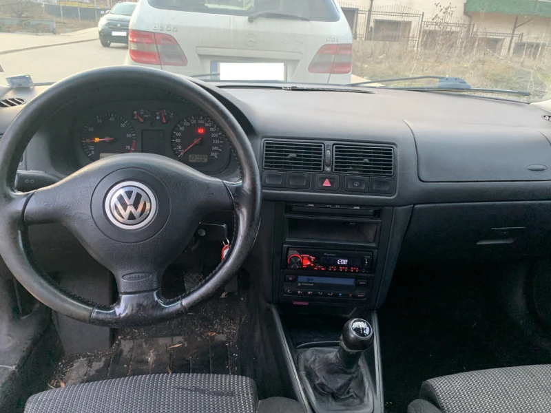 VW Golf, снимка 3 - Автомобили и джипове - 49026626