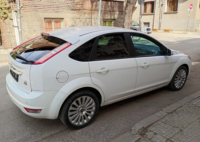 Ford Focus 1.8i GAZ Titanium, снимка 3 - Автомобили и джипове - 49448610