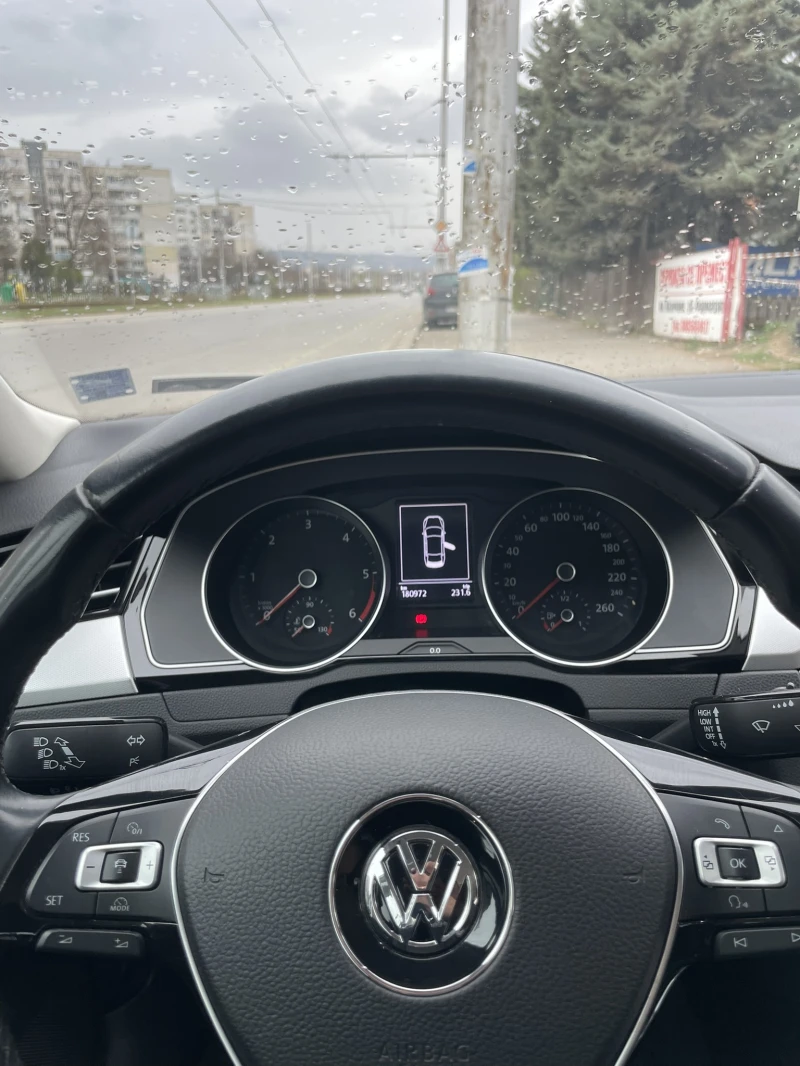 VW Passat 2.0TDI Comforline BMT, снимка 14 - Автомобили и джипове - 49606774