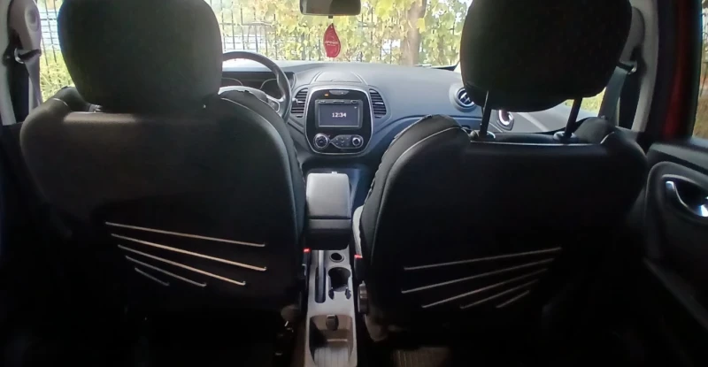 Renault Captur Intens, снимка 6 - Автомобили и джипове - 51782417