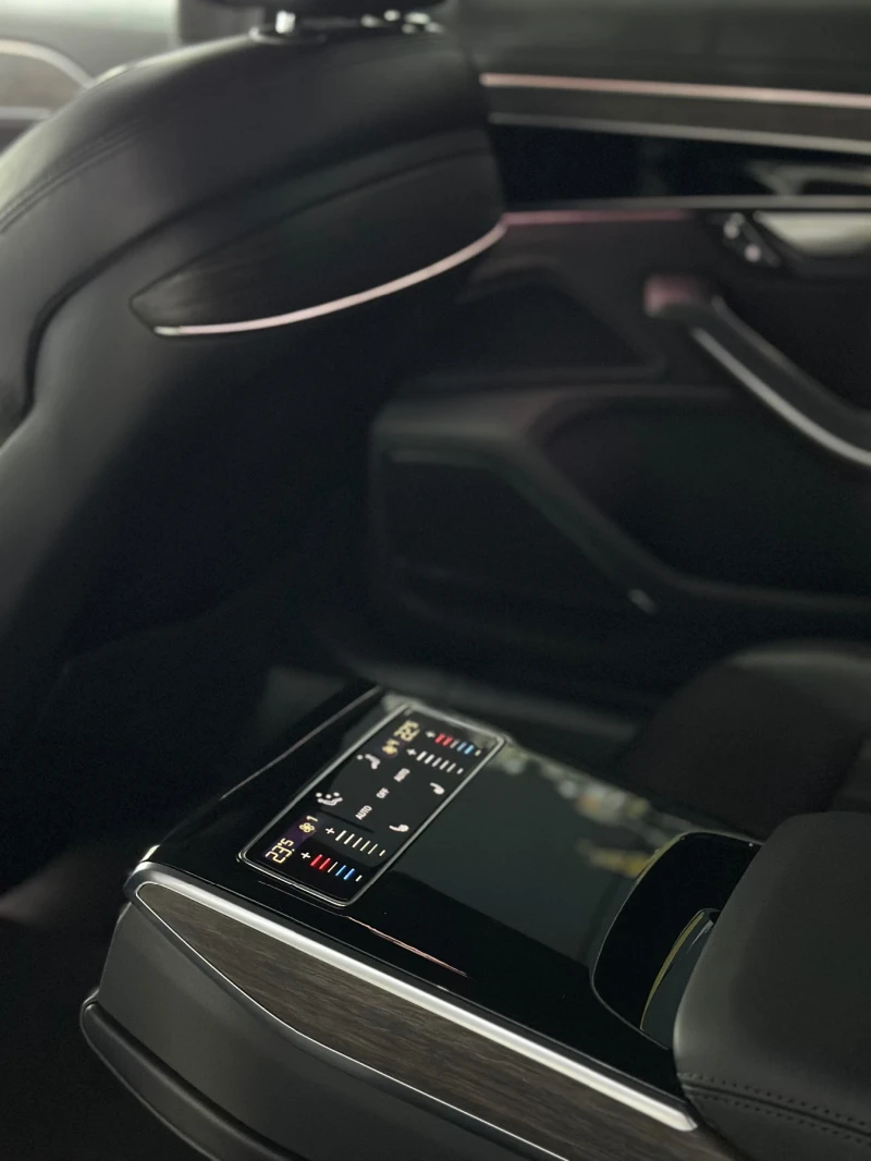 Audi A8, снимка 14 - Автомобили и джипове - 52629284