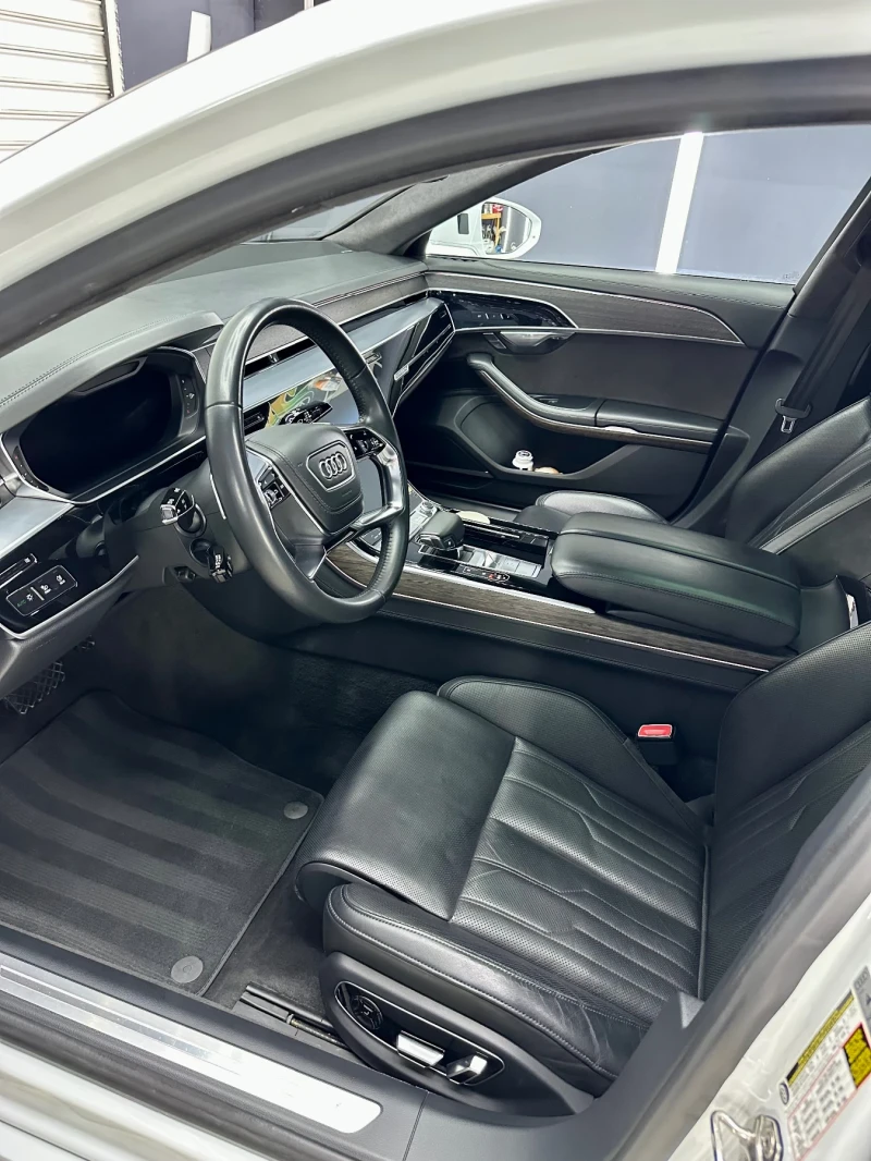 Audi A8, снимка 10 - Автомобили и джипове - 52629284