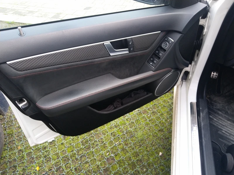 Mercedes-Benz C 200 CGI AMG пакет АГУ Prins, снимка 9 - Автомобили и джипове - 52387348