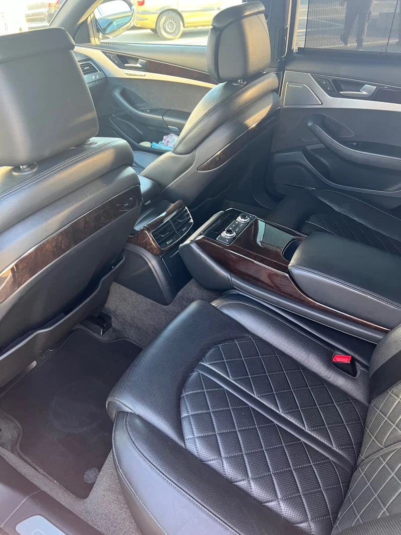 Audi A8, снимка 8 - Автомобили и джипове - 52425669