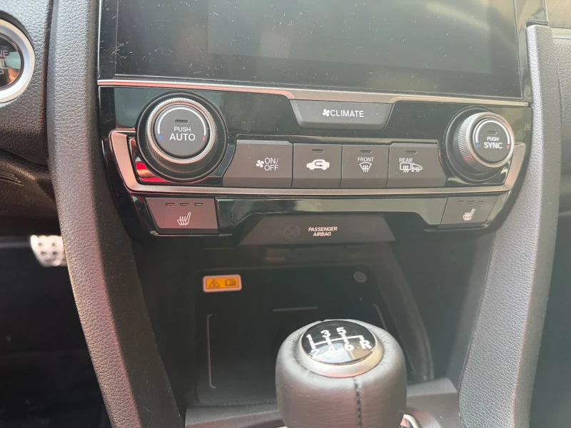 Honda Civic 1.5 SPORT+ , снимка 10 - Автомобили и джипове - 52524550