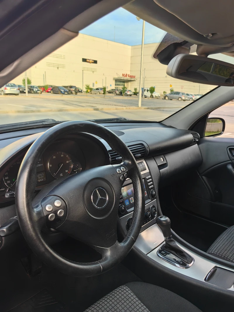 Mercedes-Benz C 220 W203 Sport Coupe, снимка 9 - Автомобили и джипове - 52587558