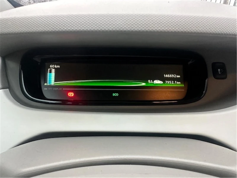 Renault Zoe Life 22 kWh, снимка 17 - Автомобили и джипове - 52810466
