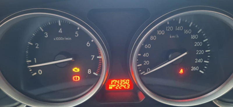 Mazda 6 1.8 GH, снимка 15 - Автомобили и джипове - 53142470