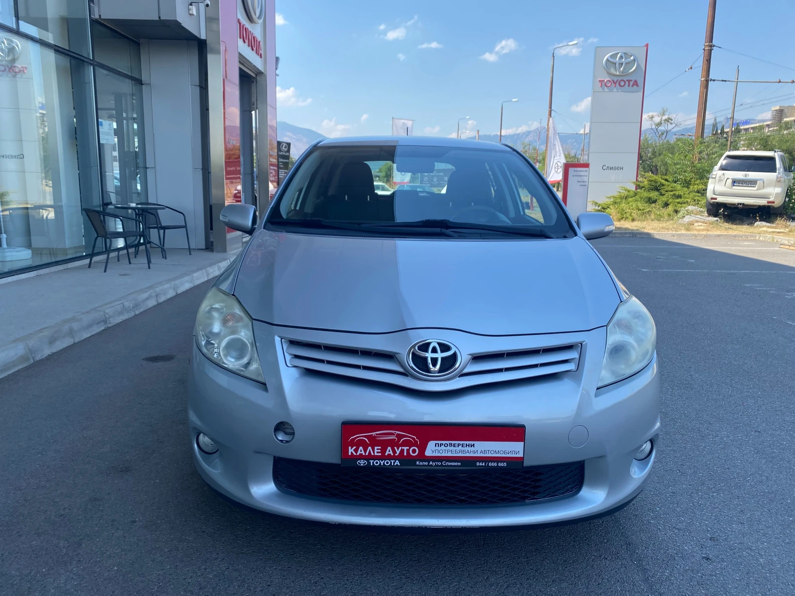 Toyota Auris 1.4 D MT - изображение 3