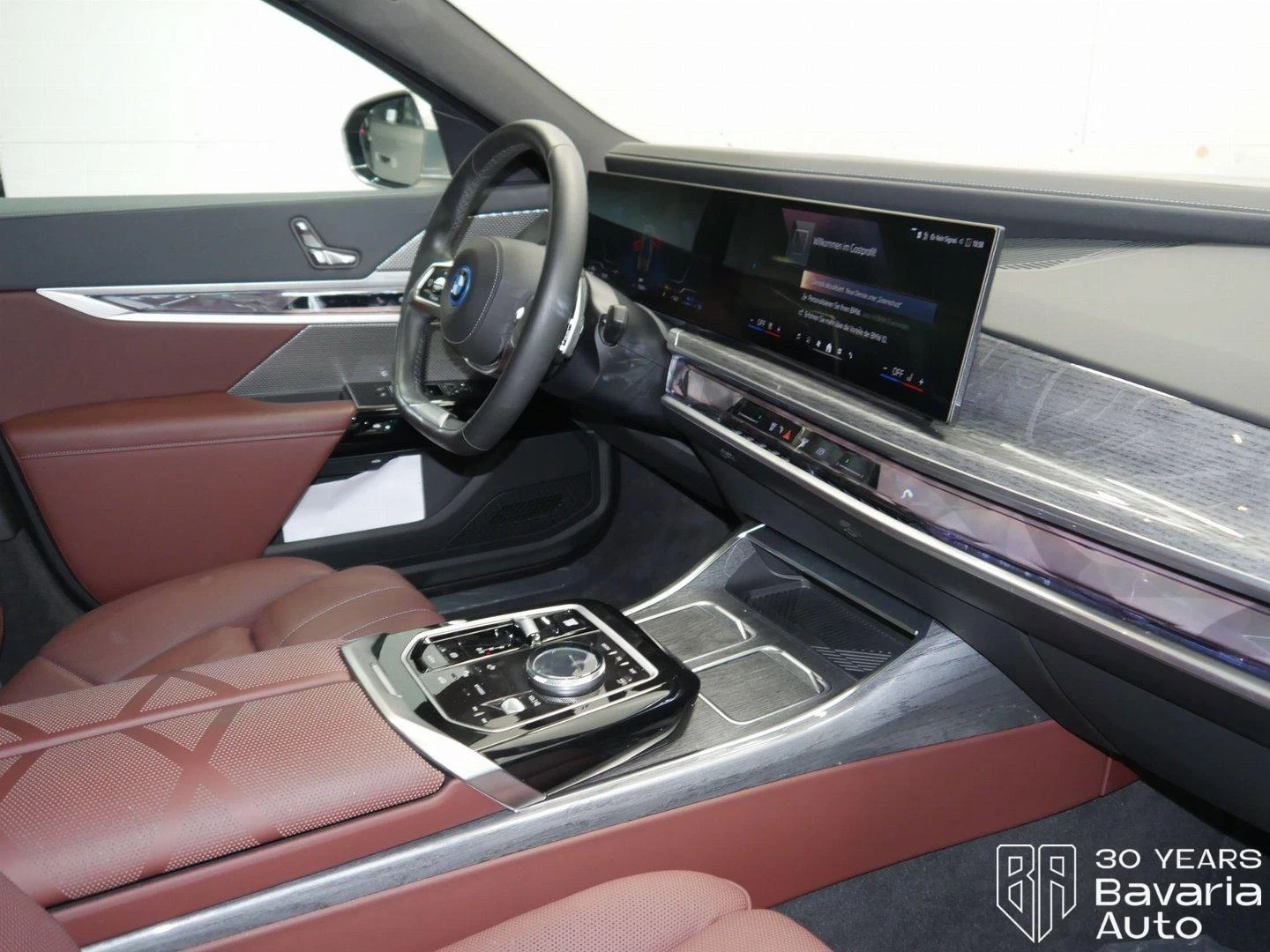 BMW 750 e xDrive Sportautomatic - изображение 7