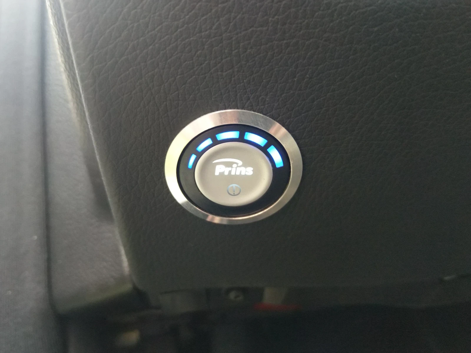 Mercedes-Benz C 200 CGI AMG пакет АГУ Prins - изображение 7