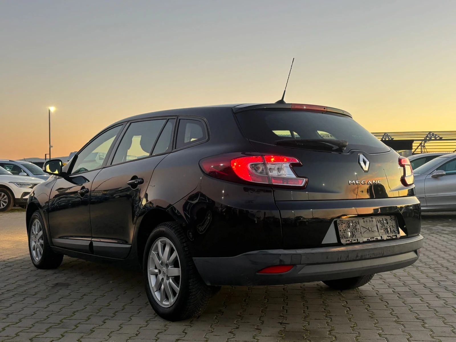 Renault Megane / 1.5 DCI / SPORTOUR /  - изображение 3