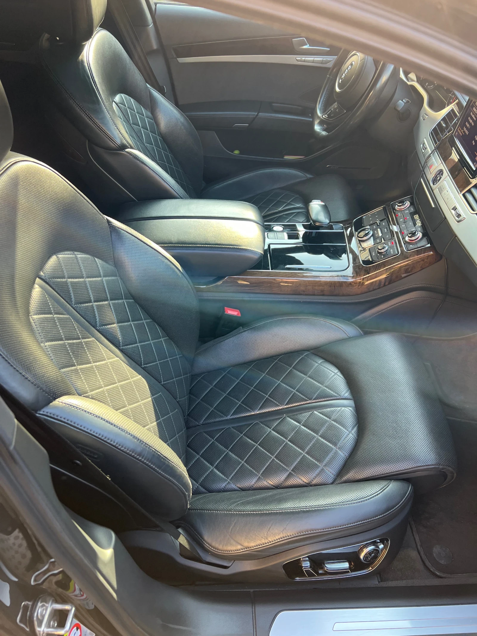 Audi A8, снимка 9 - Автомобили и джипове - 53800427