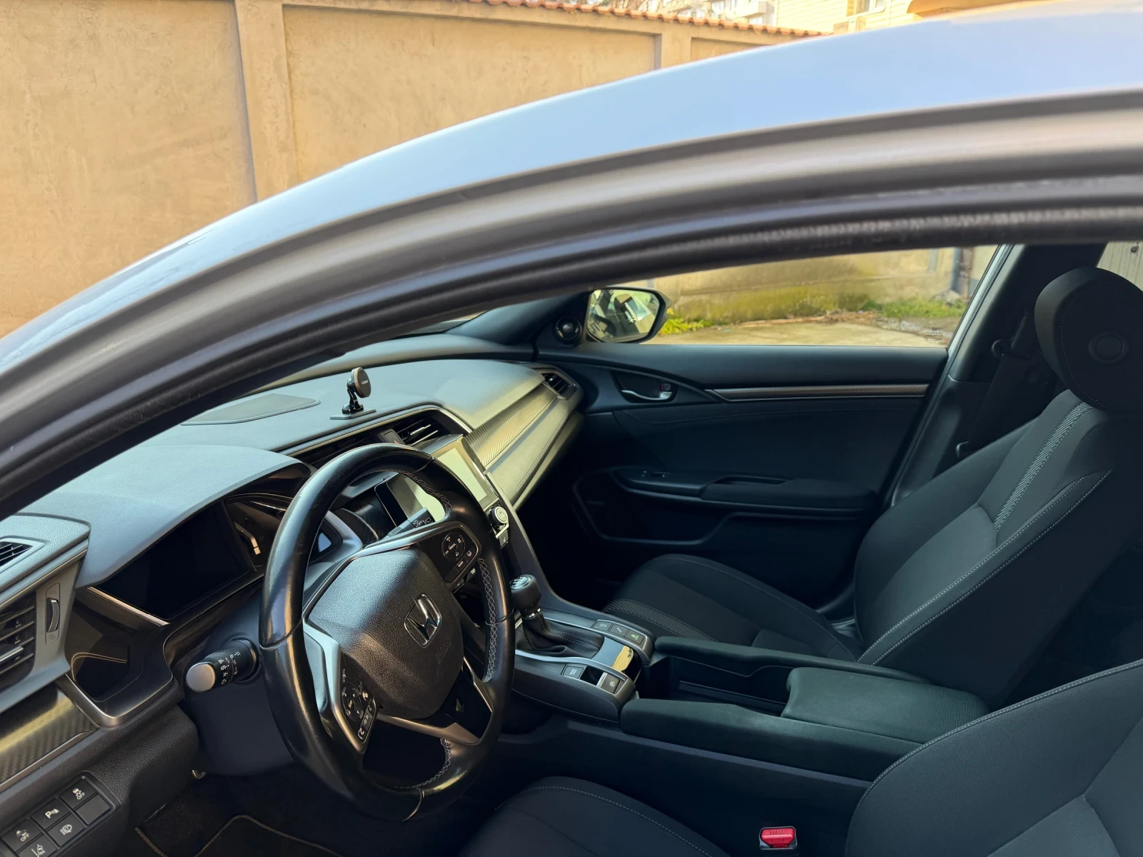 Honda Civic 1.5 TURBO - изображение 5