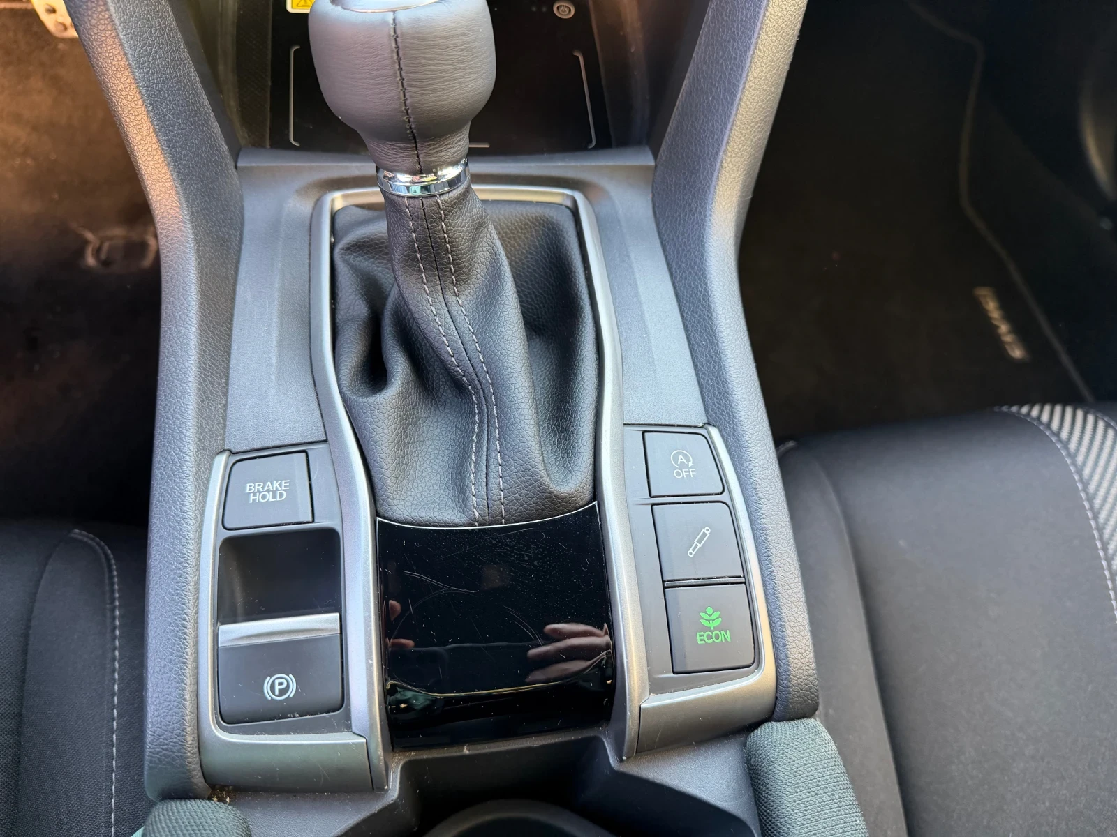 Honda Civic 1.5 TURBO - изображение 8