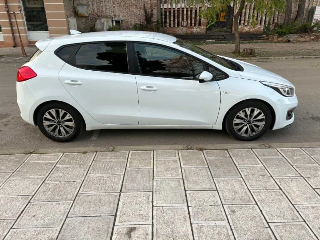 Kia Ceed 1.4i - изображение 2