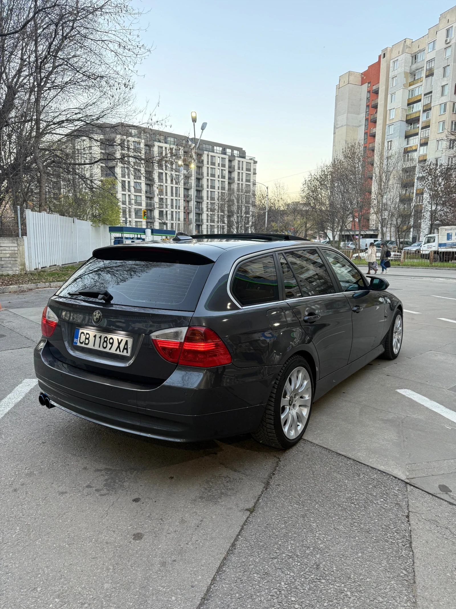 BMW 330 330d/ 231hp/ Панорама/ Navi/ Кожа - изображение 5