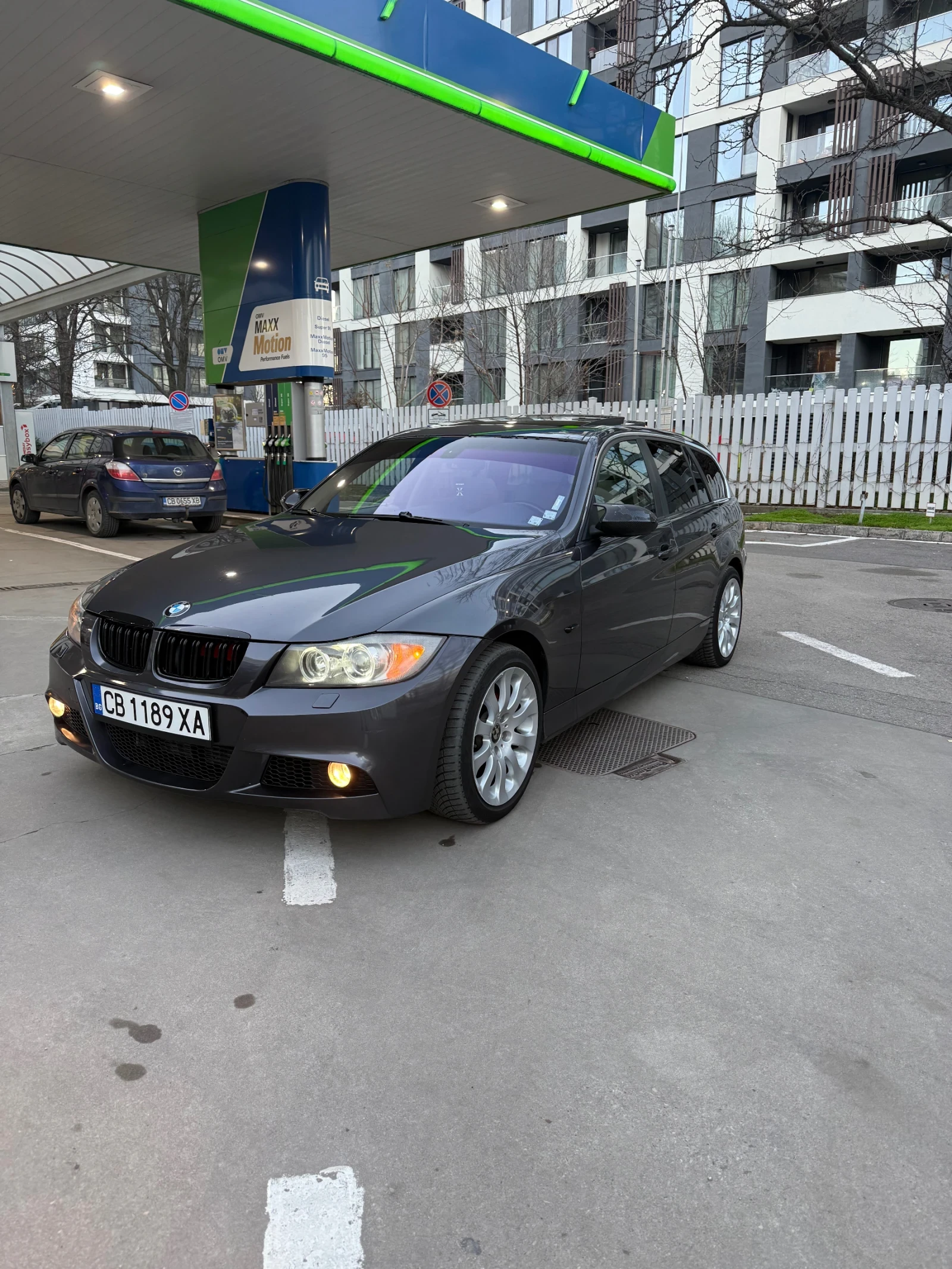BMW 330 330d/ 231hp/ Панорама/ Navi/ Кожа - изображение 2