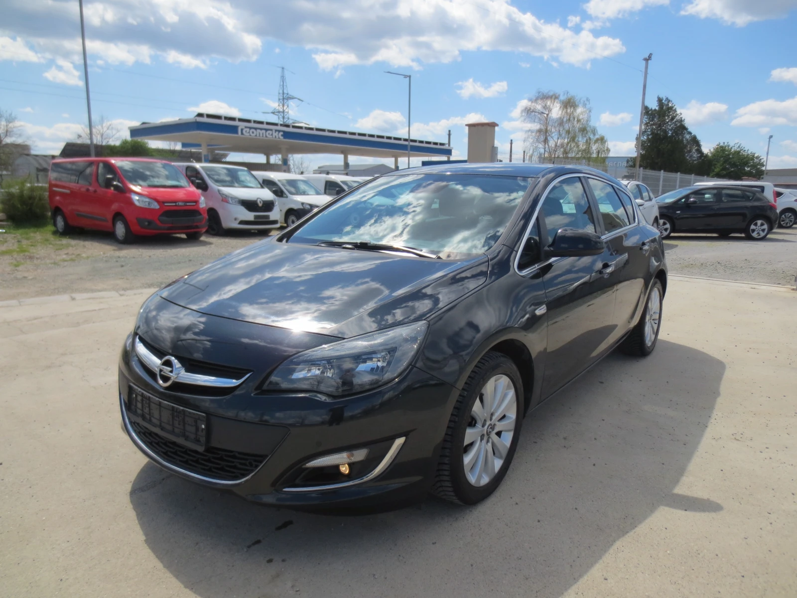 Opel Astra 1.4 i* TURBO* FACELIFT* 