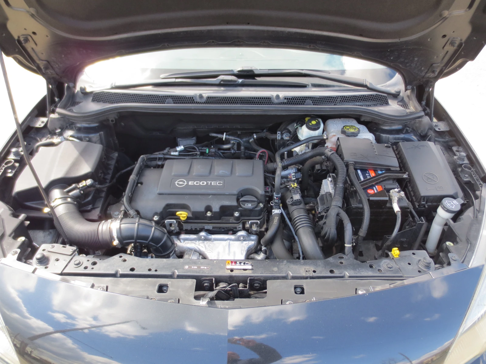 Opel Astra 1.4 i* TURBO* FACELIFT* , снимка 17 - Автомобили и джипове - 54137265