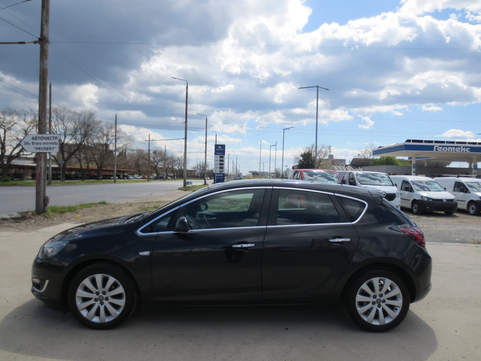 Opel Astra 1.4 i* TURBO* FACELIFT* , снимка 8 - Автомобили и джипове - 54137265