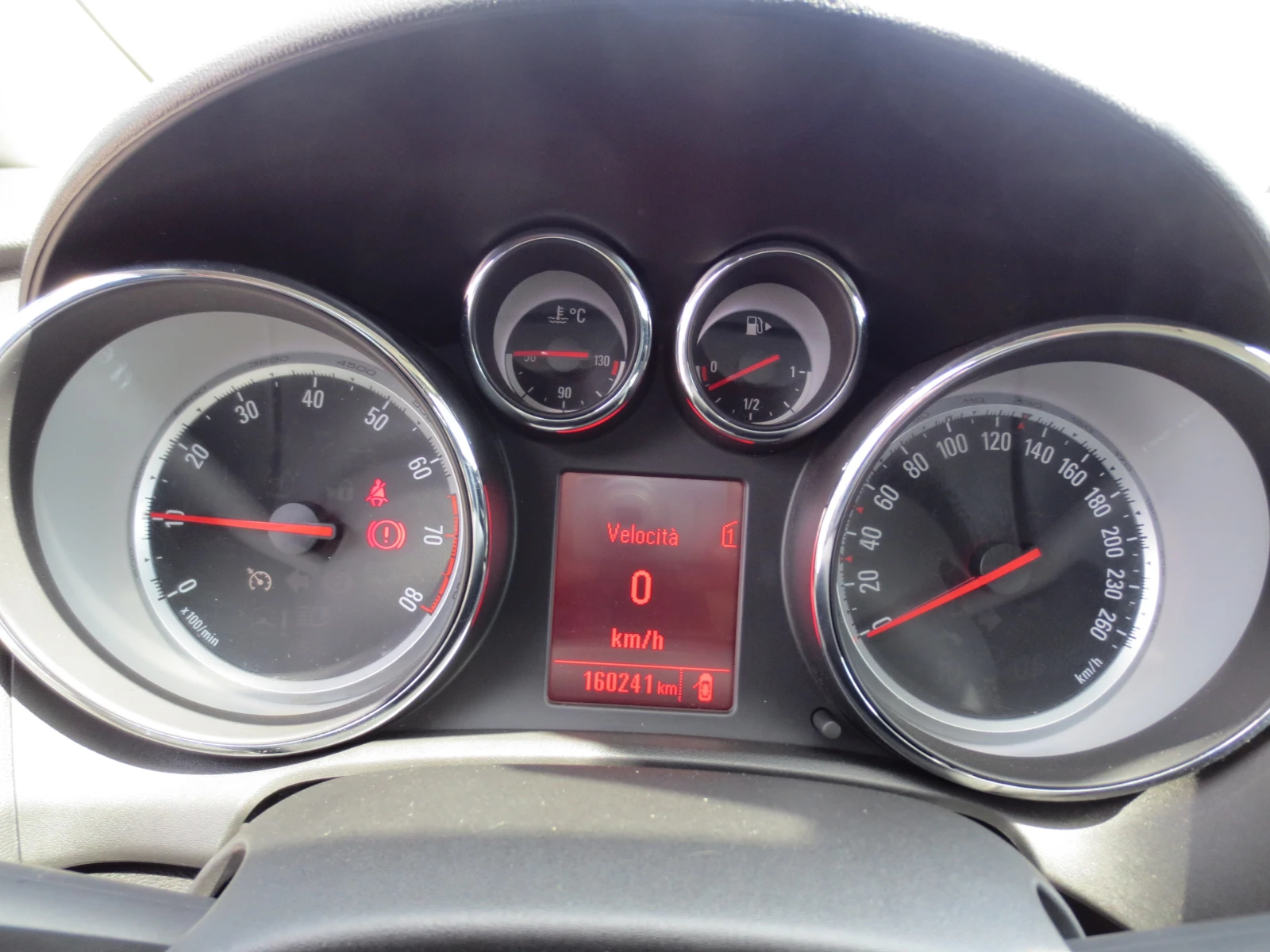 Opel Astra 1.4 i* TURBO* FACELIFT* , снимка 11 - Автомобили и джипове - 54137265