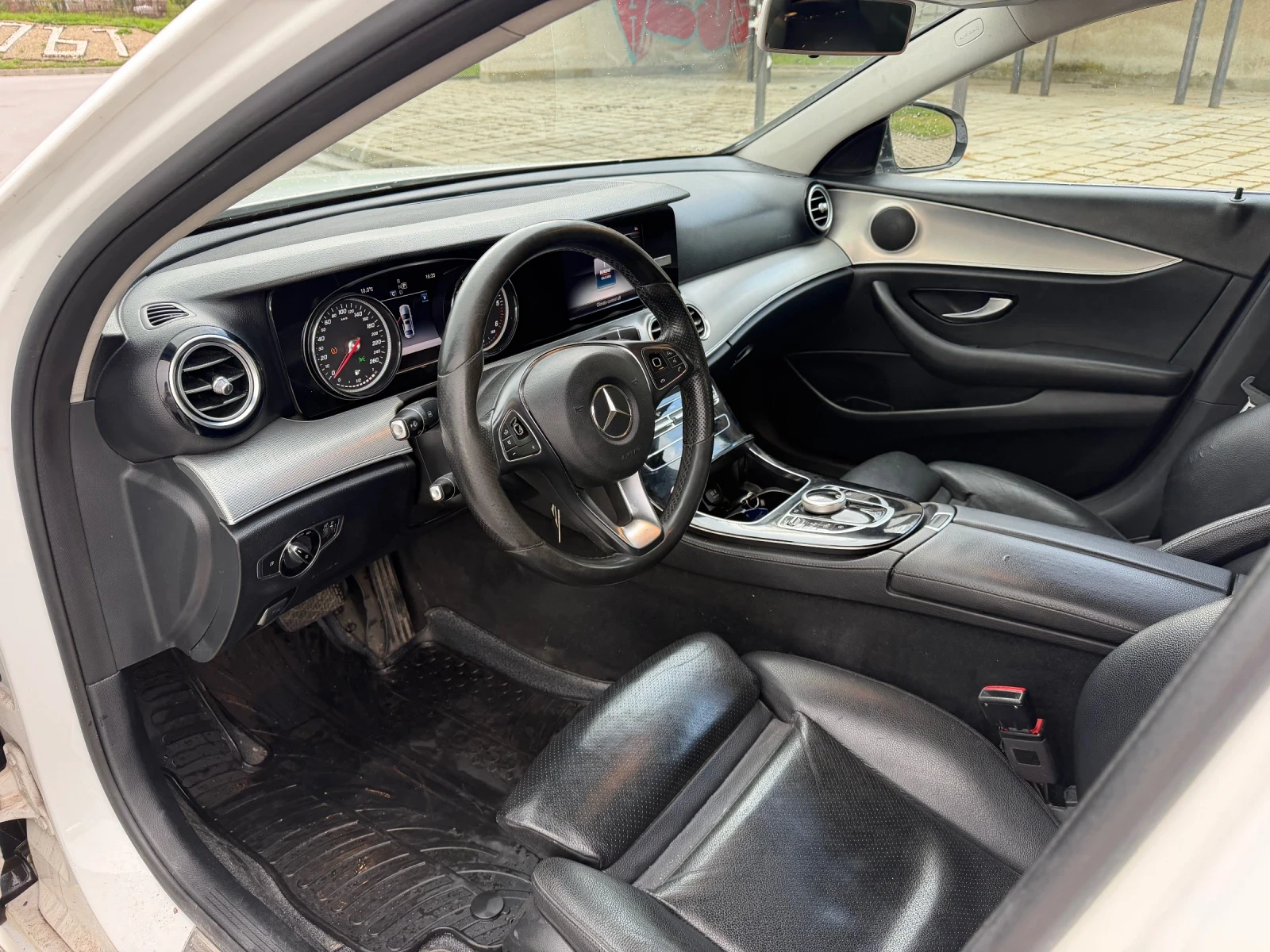 Mercedes-Benz E 200 E200 9G, снимка 7 - Автомобили и джипове - 54391070
