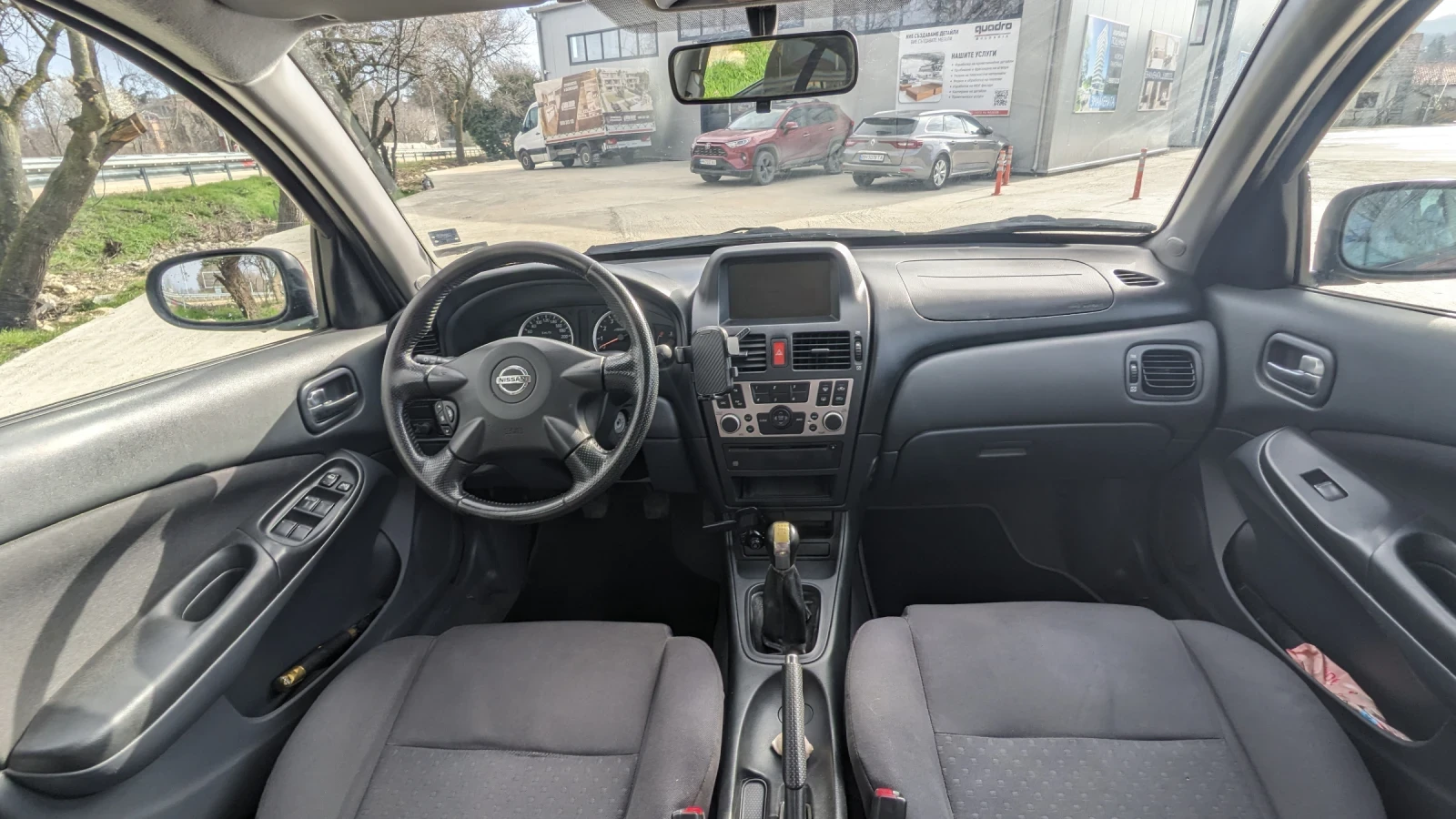 Nissan Almera 16v N16 facelift, снимка 7 - Автомобили и джипове - 54473140