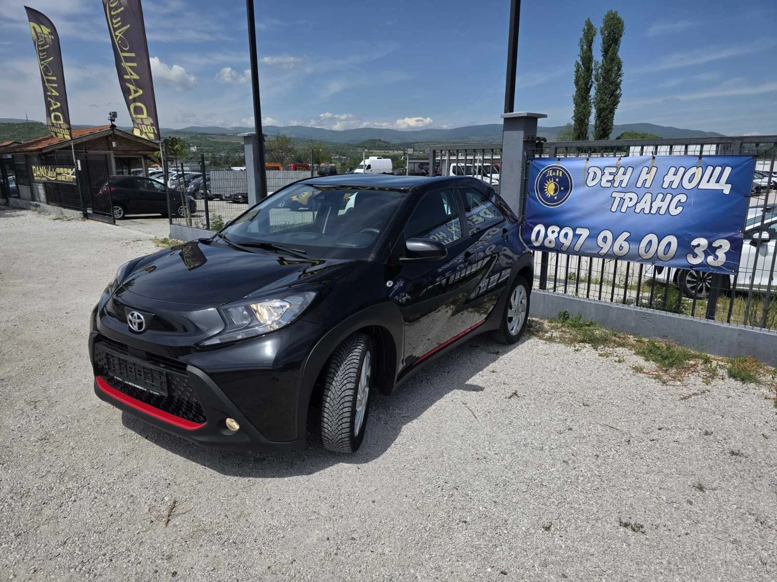 Toyota Aygo Х 1.0 VVT-i Камера| Джанти| Пълна сервизна история, снимка 2 - Автомобили и джипове - 54491387