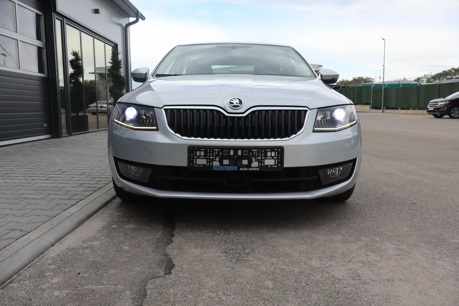 Skoda Octavia 2.0TDI* 111000* KM, снимка 2 - Автомобили и джипове - 54591606