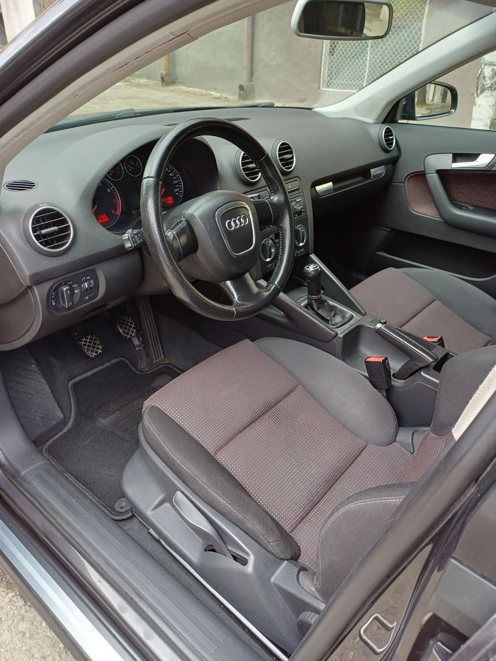 Audi A3 2.0Т Quattro, снимка 6 - Автомобили и джипове - 54617954