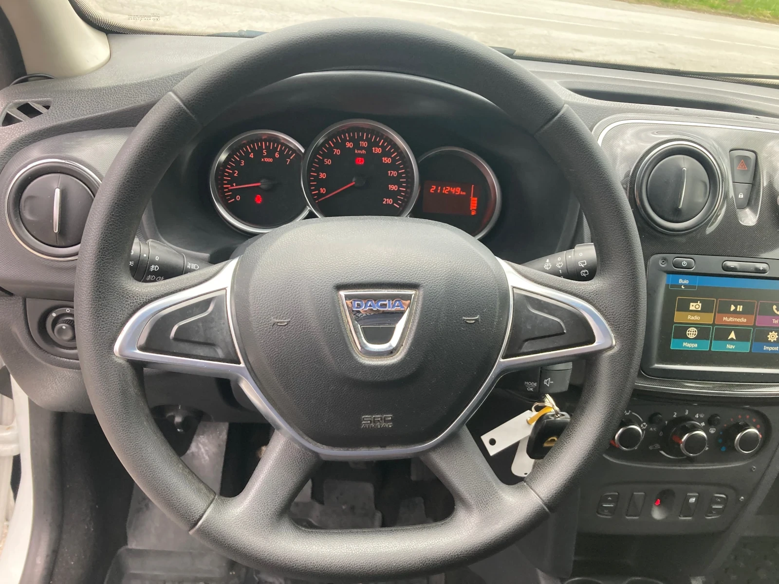 Dacia Logan 1.5 DCI 95ks EVRO-6  Klima, снимка 11 - Автомобили и джипове - 54653933