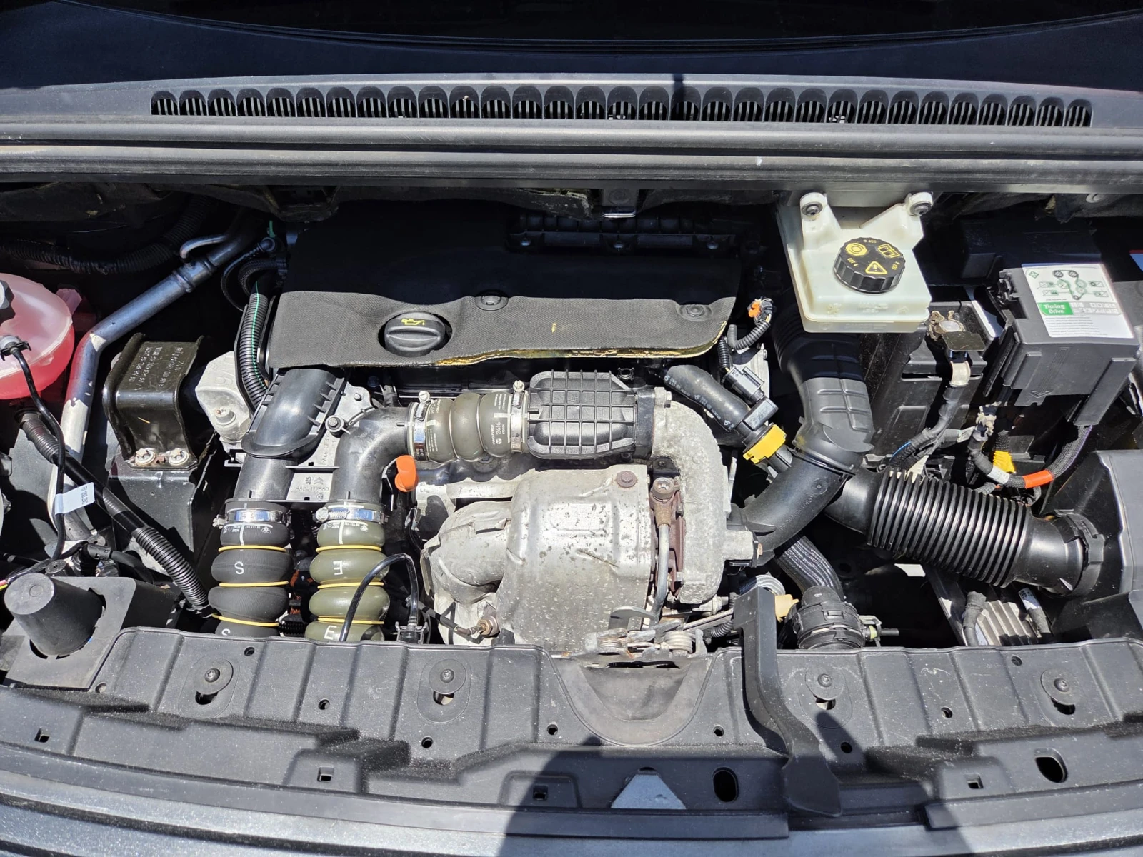 Peugeot 3008 1.6, снимка 16 - Автомобили и джипове - 54900707