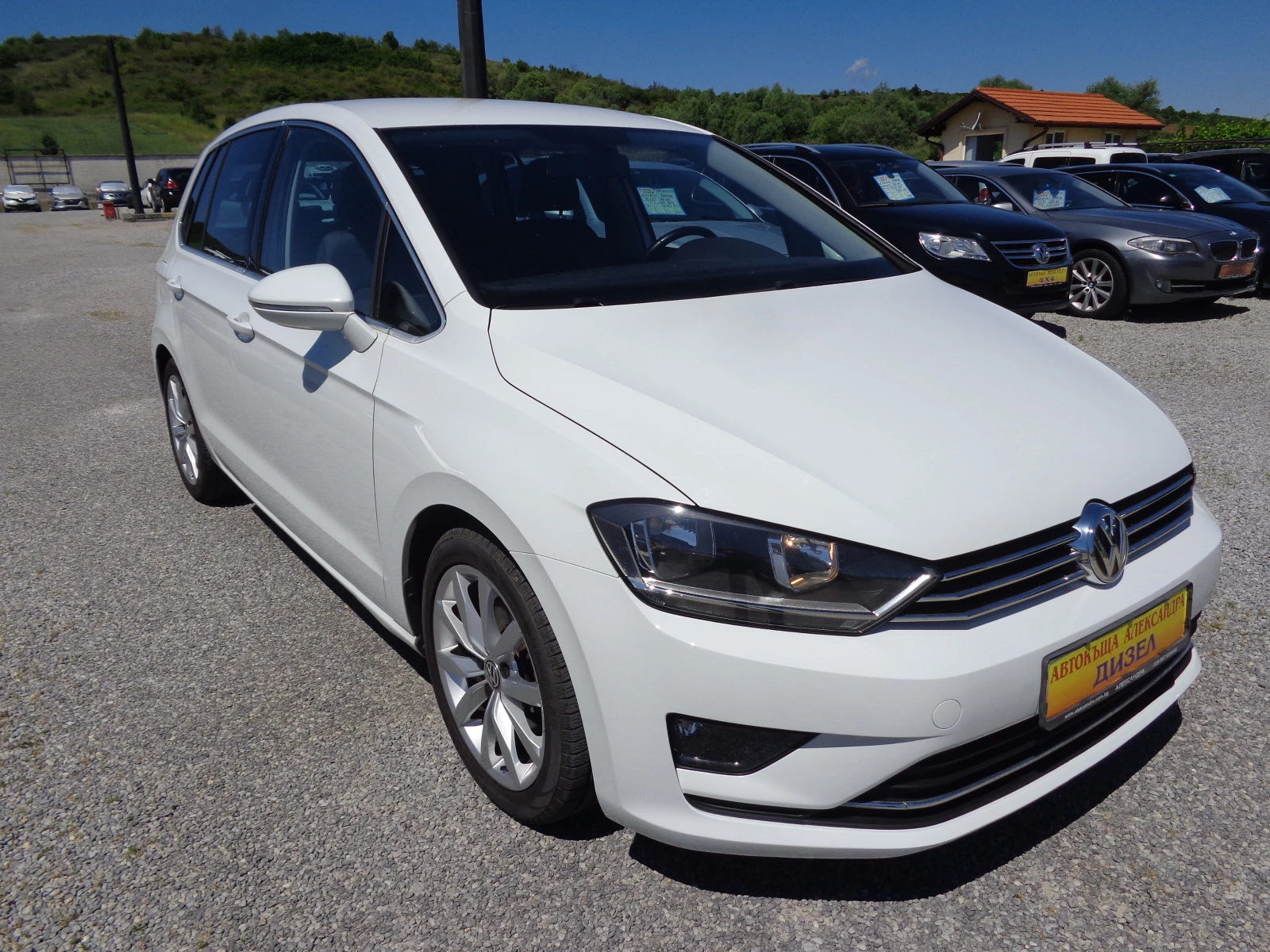 VW Sportsvan 1.6 TDI 110 hp EURO 6, снимка 3 - Автомобили и джипове - 54911536