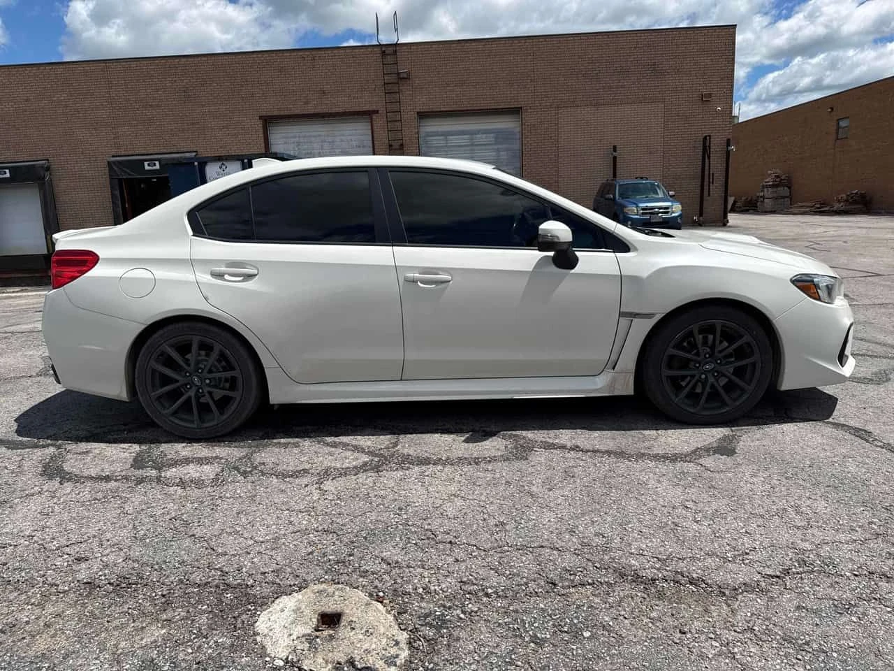 Subaru WRX * Sport tech * CARFAX * АВТОКРЕДИТ * , снимка 3 - Автомобили и джипове - 54930324