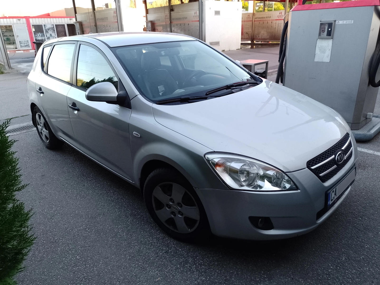 Kia Ceed, снимка 3 - Автомобили и джипове - 54936403