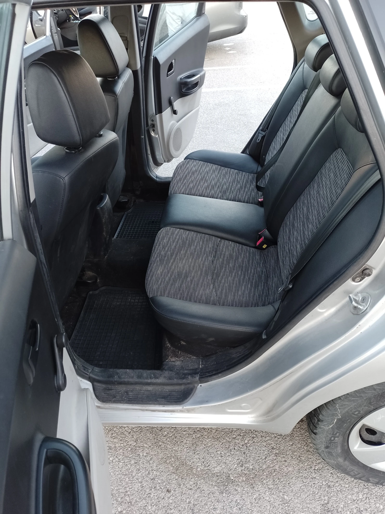 Kia Ceed, снимка 6 - Автомобили и джипове - 54936403