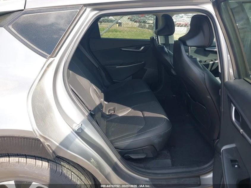 Kia EV6 Wind, снимка 8 - Автомобили и джипове - 55004624