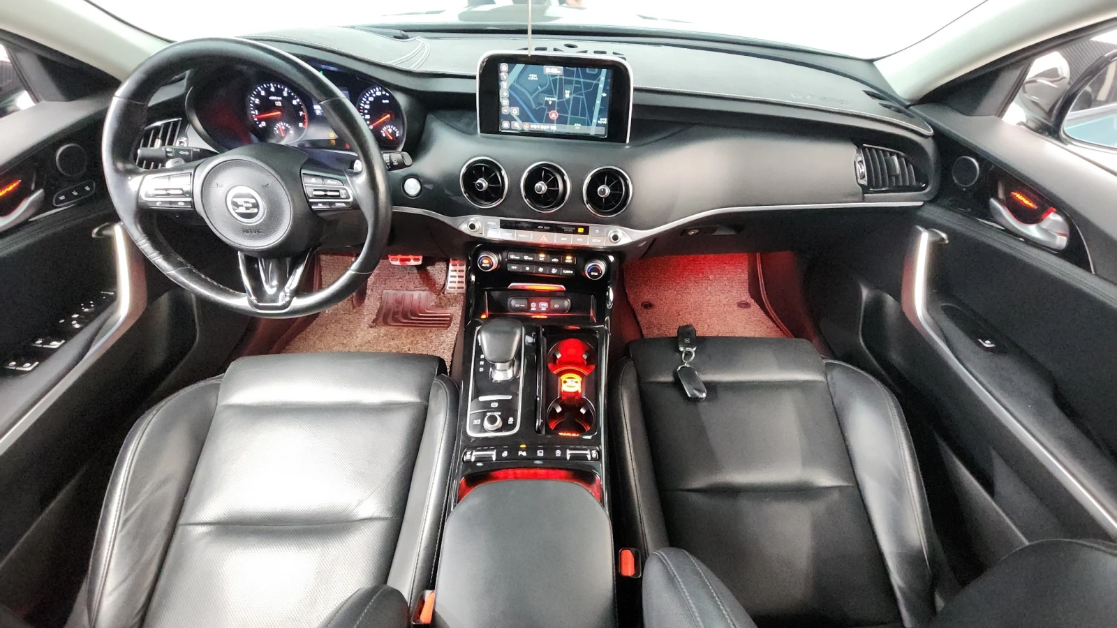 Kia Stinger 3.3 Turbo AWD Masters, снимка 7 - Автомобили и джипове - 55690323