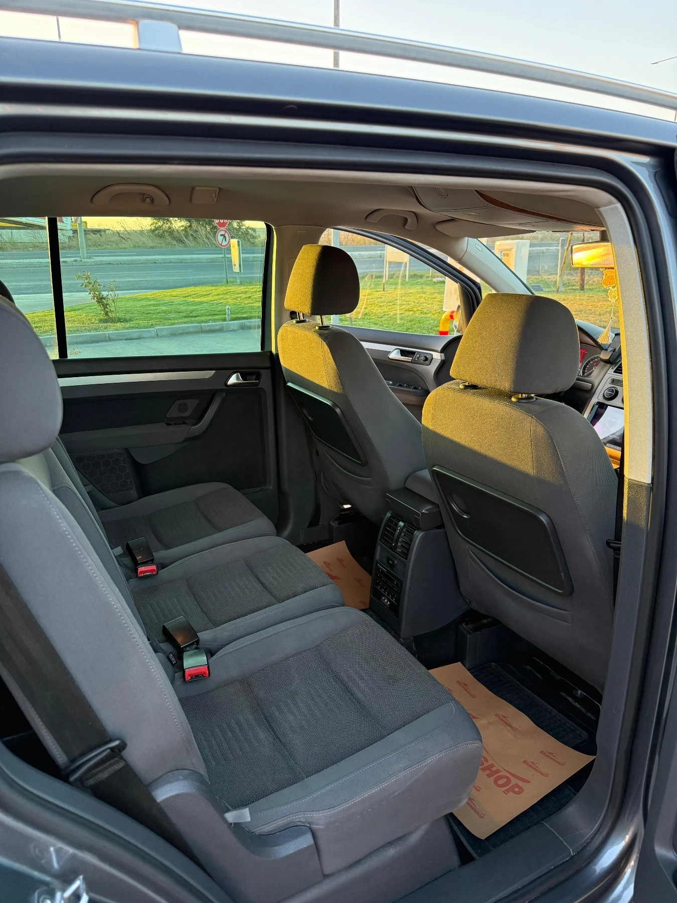 VW Touran, снимка 5 - Автомобили и джипове - 55892297