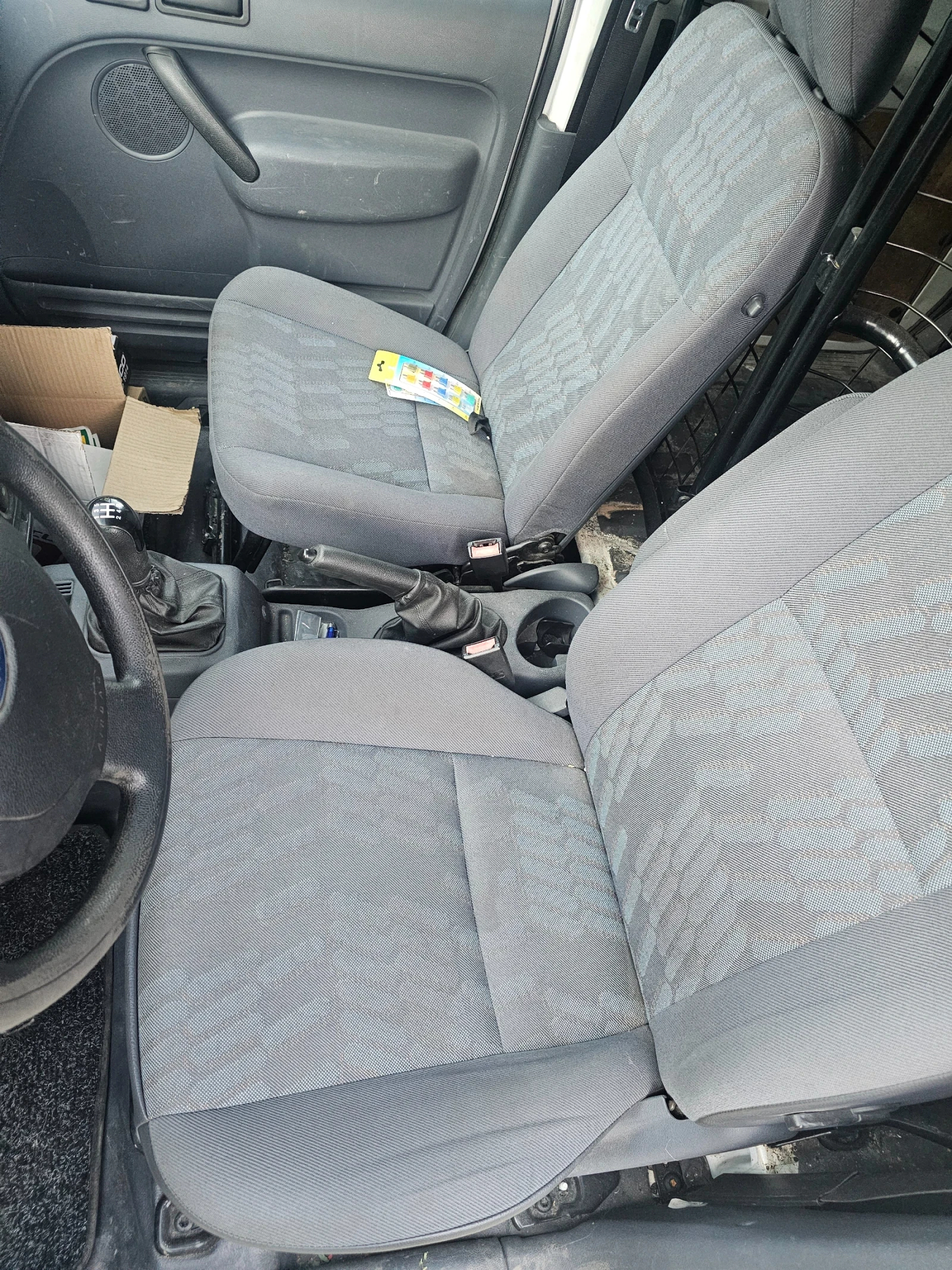 Ford Tourneo Connect 1.8 tdci 151000km top, снимка 9 - Автомобили и джипове - 56123674
