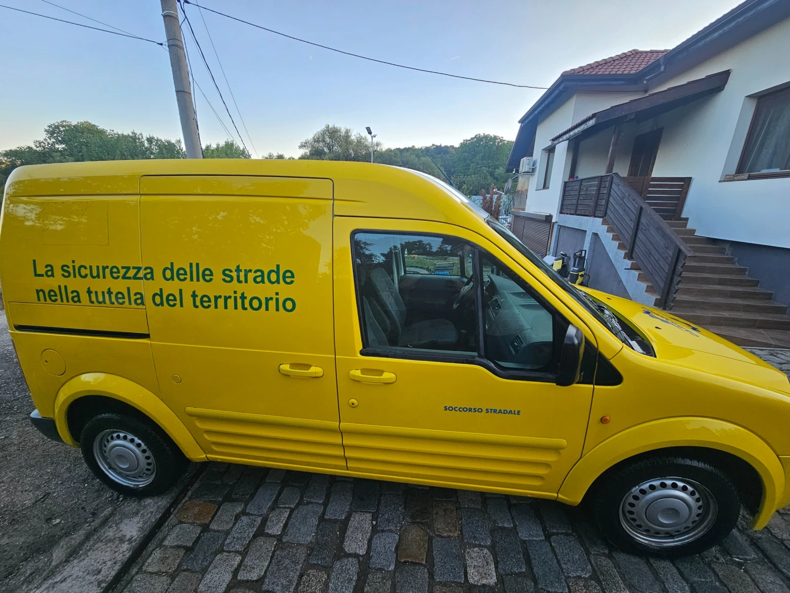 Ford Tourneo Connect 1.8 tdci 151000km top, снимка 7 - Автомобили и джипове - 56123674