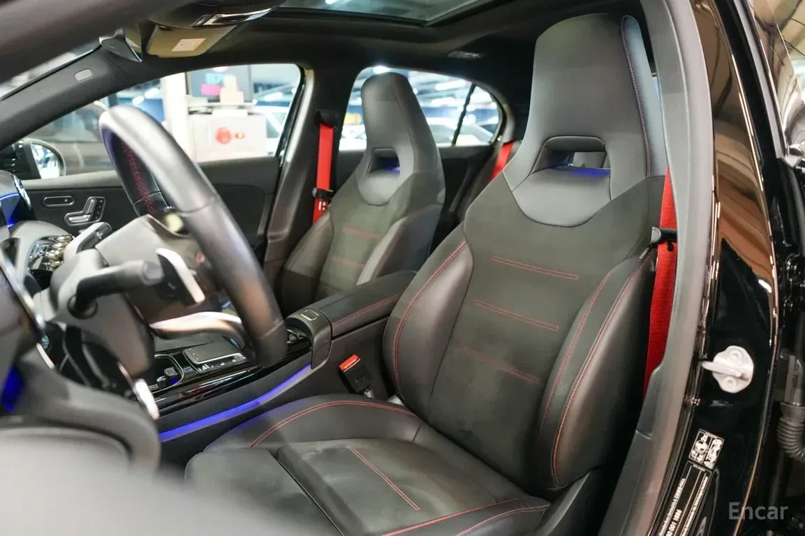 Mercedes-Benz A45 AMG 4MATIC+ * ПОДГРЕВ* КАМЕРА* КЕЙЛЕС* , снимка 11 - Автомобили и джипове - 56317144