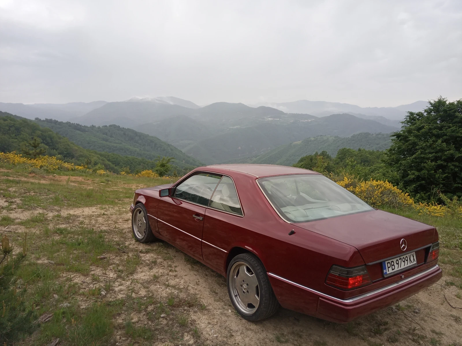 Mercedes-Benz 124 230 CE, снимка 5 - Автомобили и джипове - 56359434