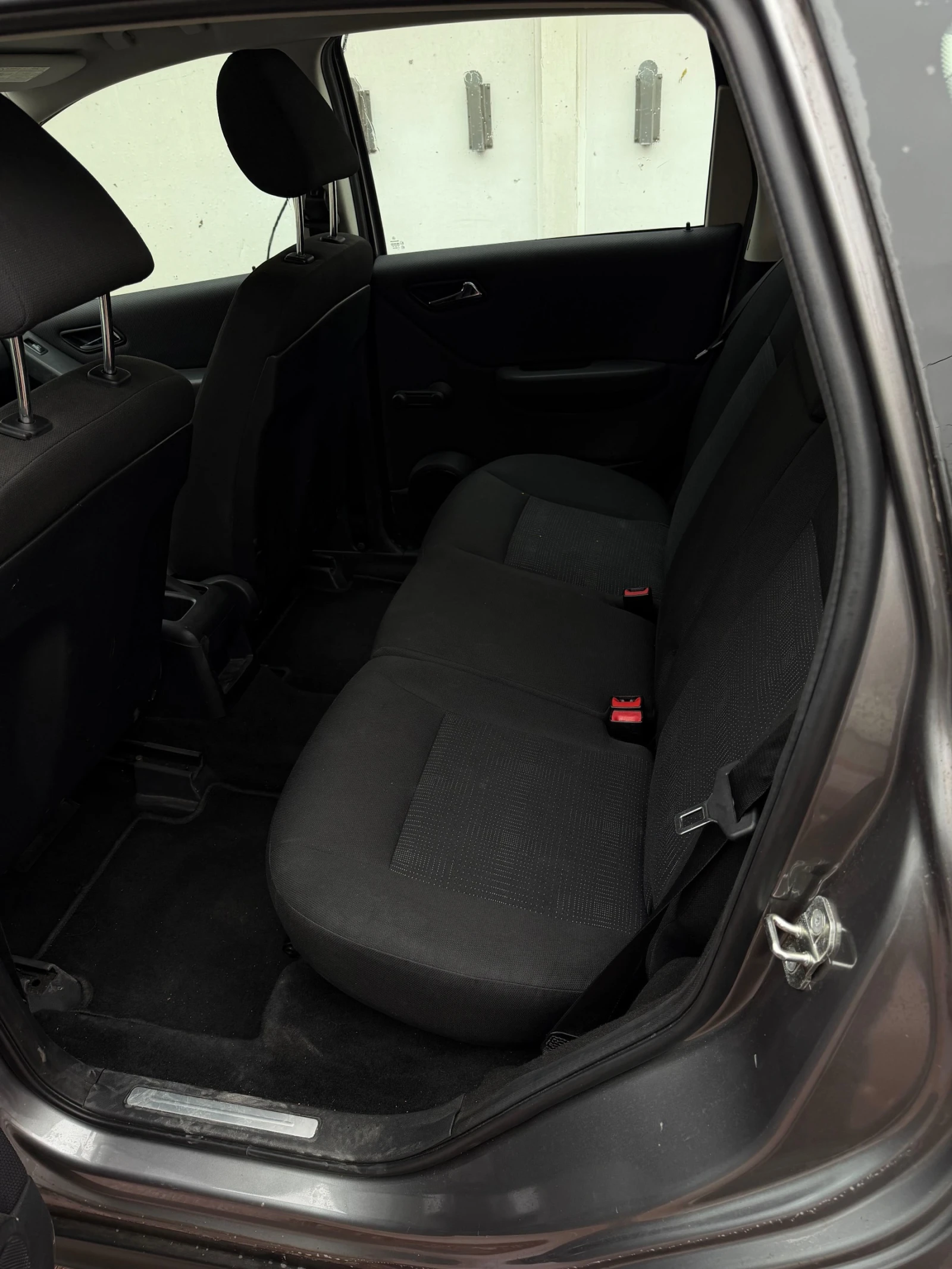 Mercedes-Benz A 160, снимка 9 - Автомобили и джипове - 56725236