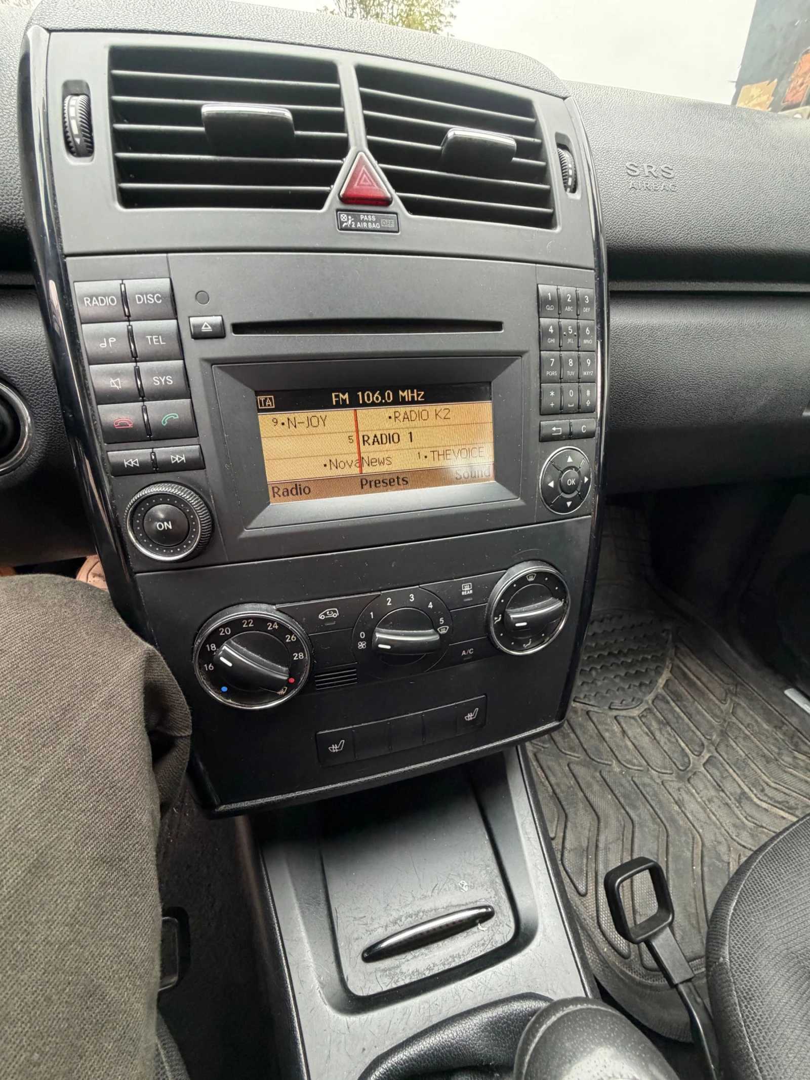 Mercedes-Benz A 160, снимка 8 - Автомобили и джипове - 56725236
