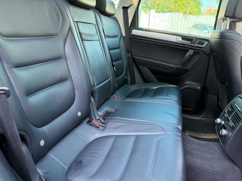 VW Touareg 3.0 TDI 262ps. 4motion СОБСТВЕН ЛИЗИНГ / БАРТЕР, снимка 9 - Автомобили и джипове - 50954898