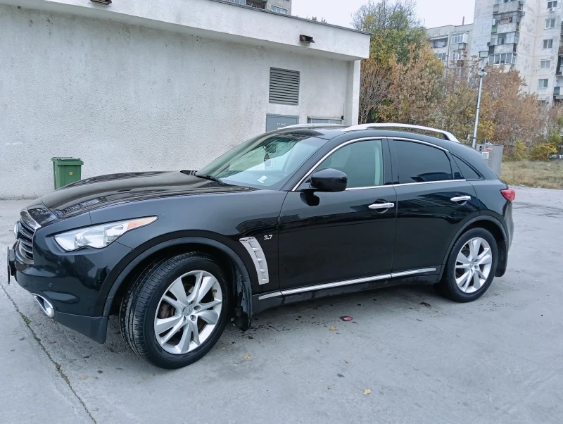 Infiniti QX70